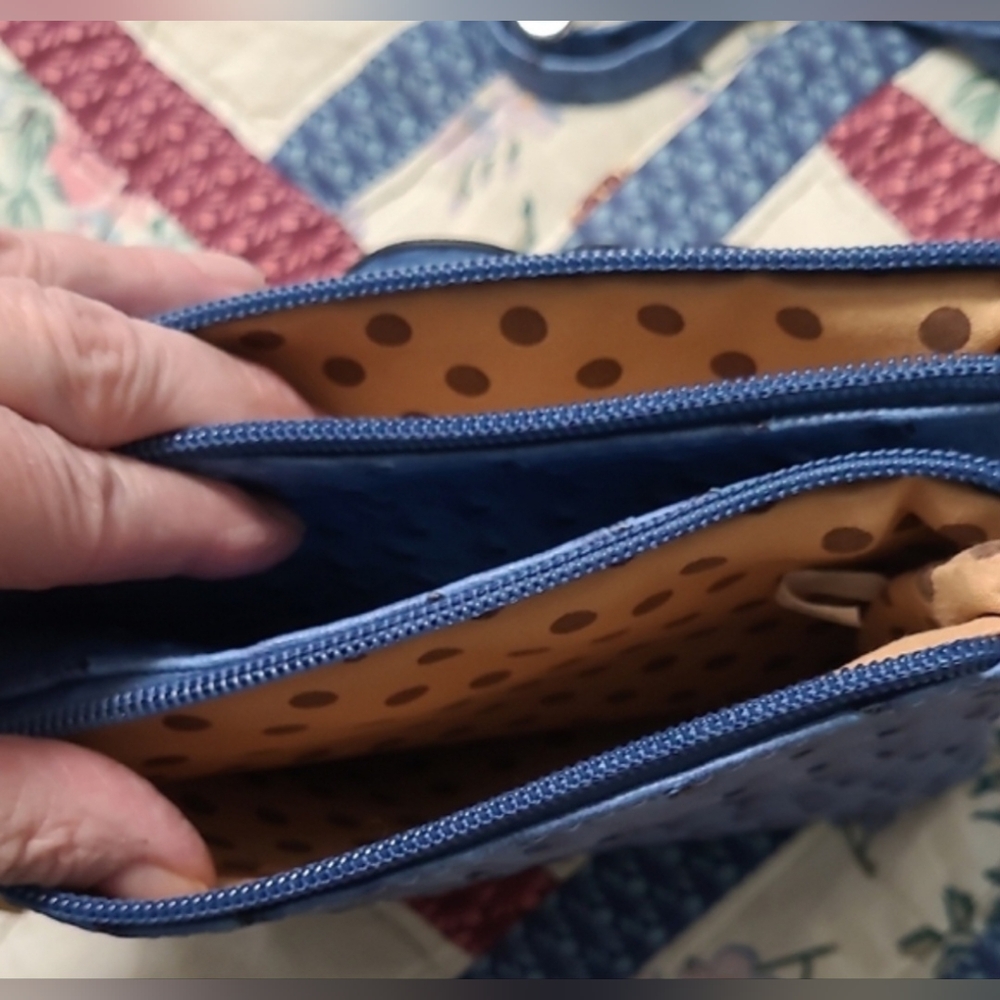 Blue Floral Embossed Women's Bag - Picture 2 of 3
